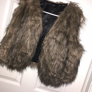 Fur vest